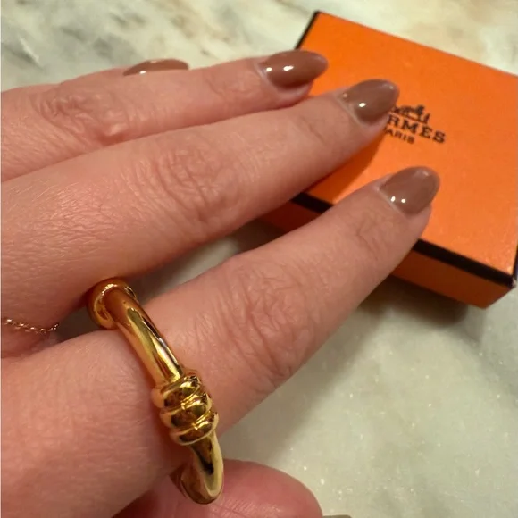 Hermès Bouée Gold-Plated Scarf Ring - Picture 3 of 5